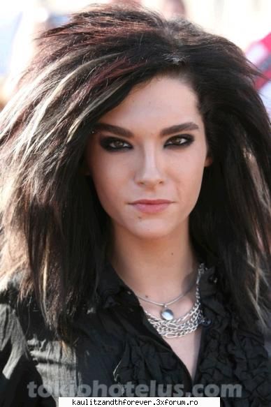 bill bill e cel mai tare e iubirea mea ceea mare  sau bill bill e cel mai tare da din cur si din