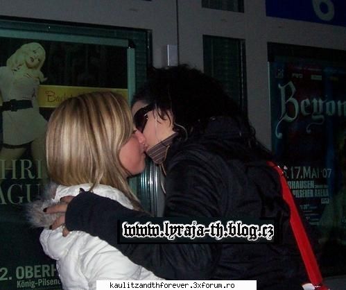 Poze cu Bill Kaulitz - mai intelege q fara ochelarii nu pot sa te sarut - Bill Kaulitz