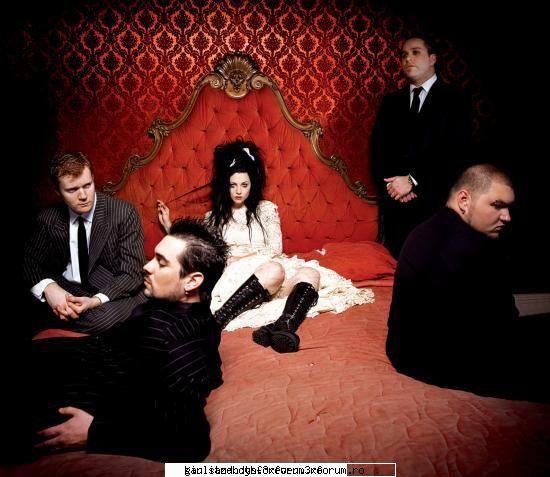 Poze cu Evanescence - symo_th_here4bill - Evanescence